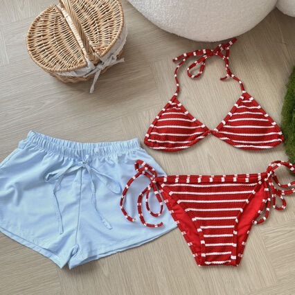 [Free Holiday] Spice Girls Pure Desire Red and White Stripes Show White Seaside Holiday Beach Split Swimsuit Bikini