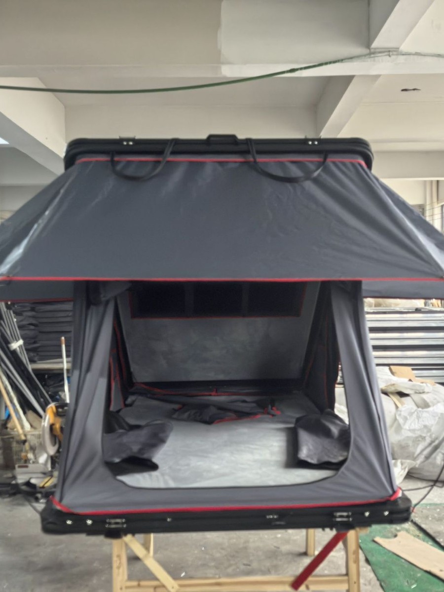 Carpa delgada de techo de cinco lados sin construcción de carpa de techo duro al aire libre para automóviles todoterreno de alta velocidad