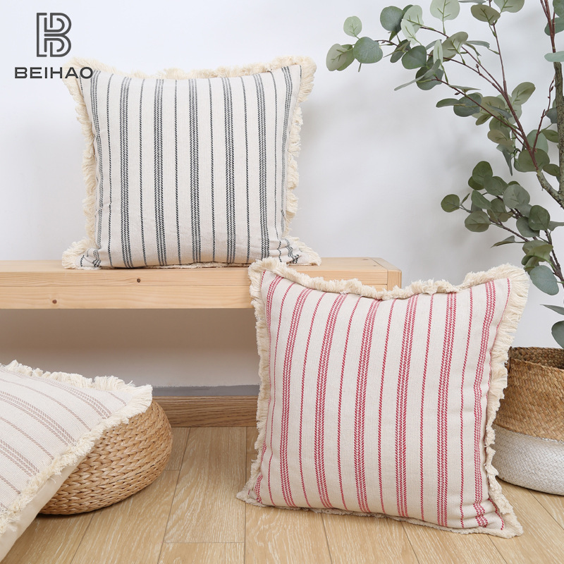 Source Factory Scandinavian Style Simple Stripesd Pillow Case Geometric Pattern Jacquard Tassel Pillow Living Room Sofa Cushion