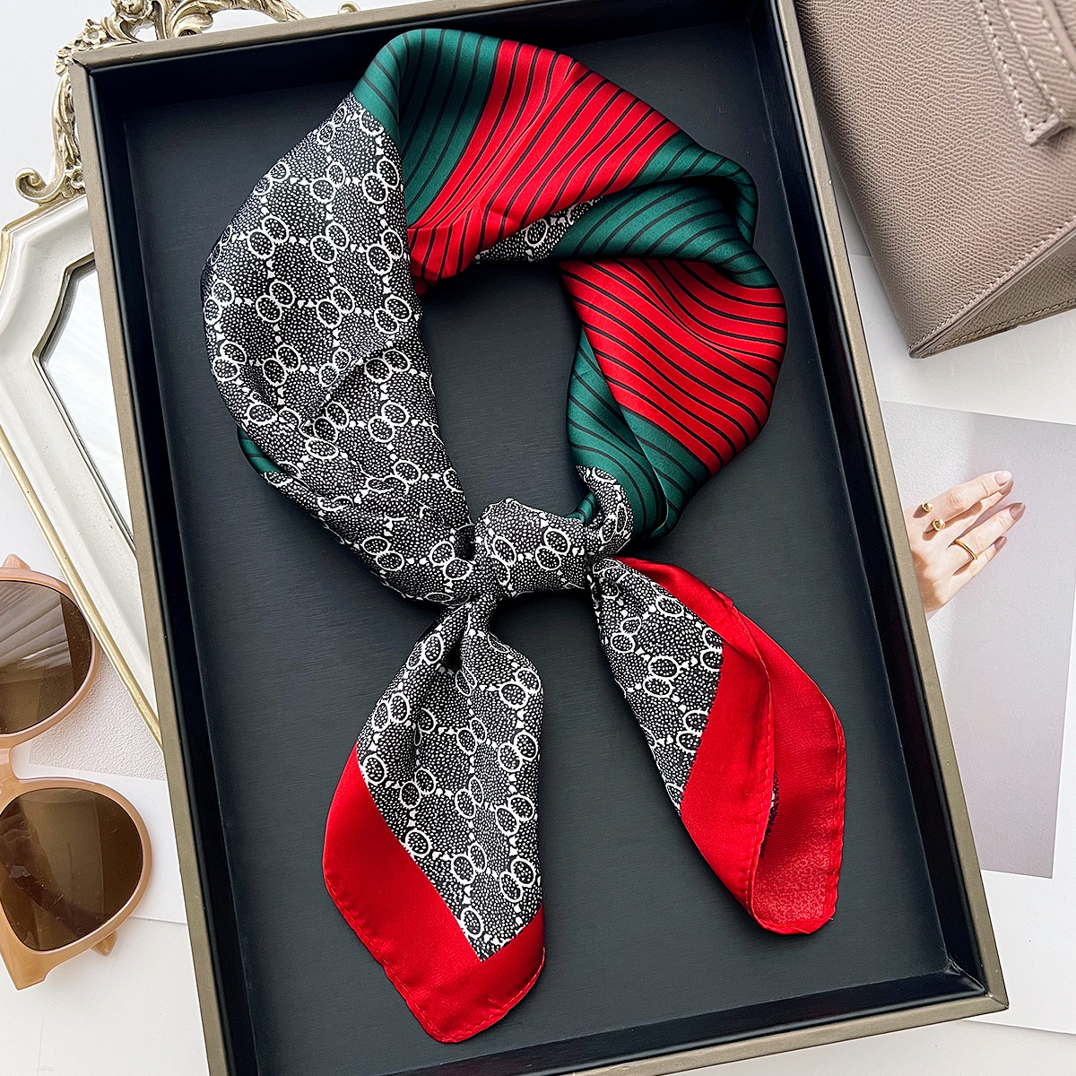 F1-A2A60671-2#빨간색 가장자리