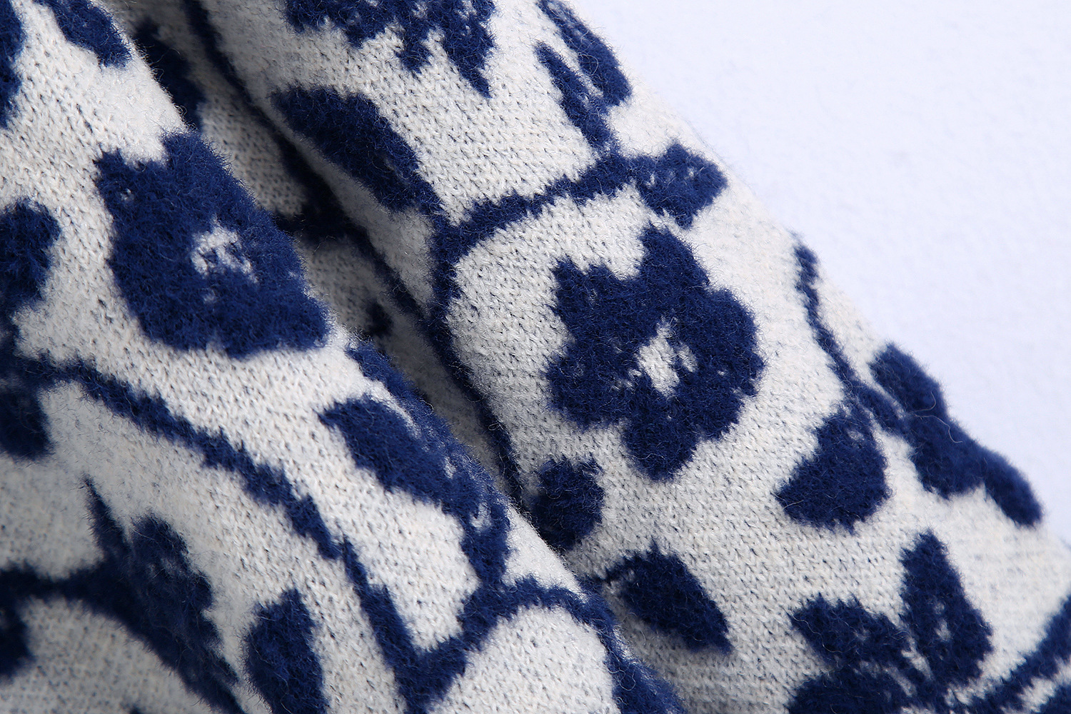 Floral Jacquard Knitted Sweater 9