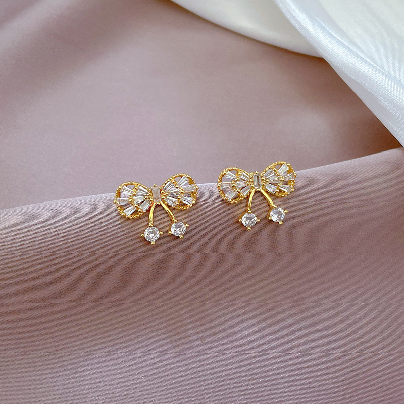 Set collana e orecchini a farfalla micro-set per banchetti_voghion.com