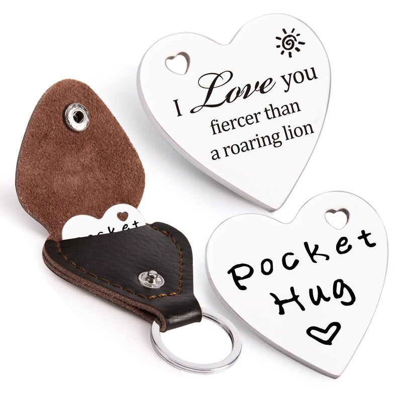 Guitar pick key chain 30mm stainless steel love double-sided lettering peach heart guitar pick leather key chain Guitar pick key chain 30mm stainless steel love double-sided lettering peach heart guitar pick leather key chain