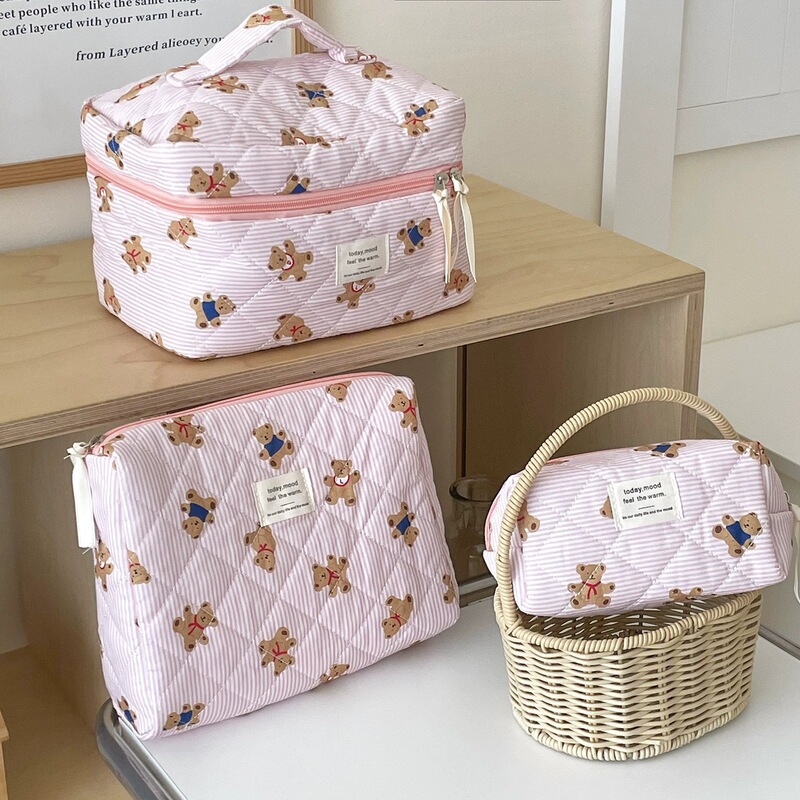 Cute Bear Cosmetic Bag Quilted Striped Cartoon Large Capacity Toiletries Bag Portable Handheld Storage Bag