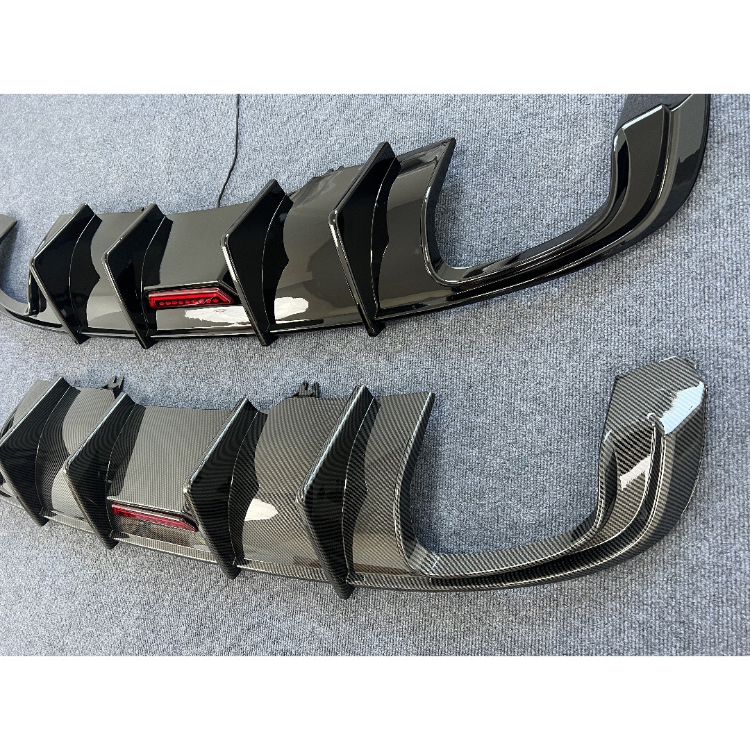 Suitable for Audi 171819 A4L/S4 Modified Rear Lip with Lights, Four Tail Pipes, Horizontal Lights, Tail Lip, Standard Sports Version