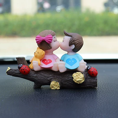 Small Car Ornaments, Confession Balloons — Car ornaments - tree-bow-couple