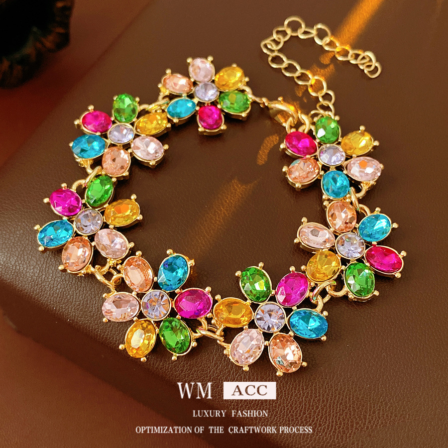 Medieval vintage diamantes flor pulsera pendientes collar lujo ligero nicho conjunto retro alta sensación joyería mujer