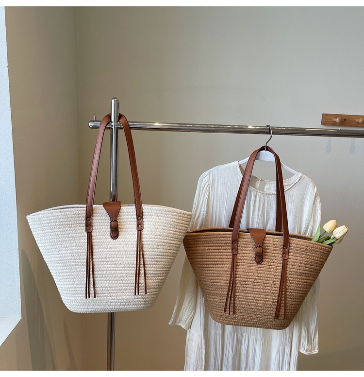 1125g Weight Weave Fashion Element Lock clasp Closure Type Double Shoulder Straps Strap Type Straw Bag Bags Type Casual Occasion cotton rope Material Solid Color Pattern Spring&Summer Season Women's Gender Beach Style Bucket Shape Large Size Women's Large Cotton Rope Solid Color Beach Weave Bucket Lock Clasp Straw Bag 3