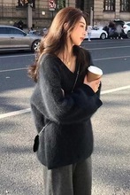 UNMUN马海毛慵懒风套头V领毛衣秋冬女新款宽松超厚高级外穿针织衫