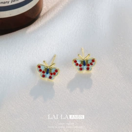 耳钉;项链;耳环