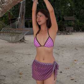 欧美风波点比基尼泳衣女款小胸聚拢性感露背三件套游泳衣温泉度假