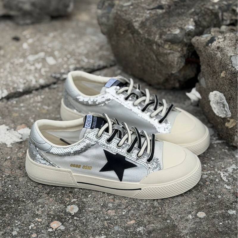 2026 Spring and Summer New Style Retro Breathable Mesh Sequined Women's Casual Sneakers White Shoes 2026 Spring and Summer New Style Retro Breathable Mesh Sequined Women's Casual Sneakers White Shoes