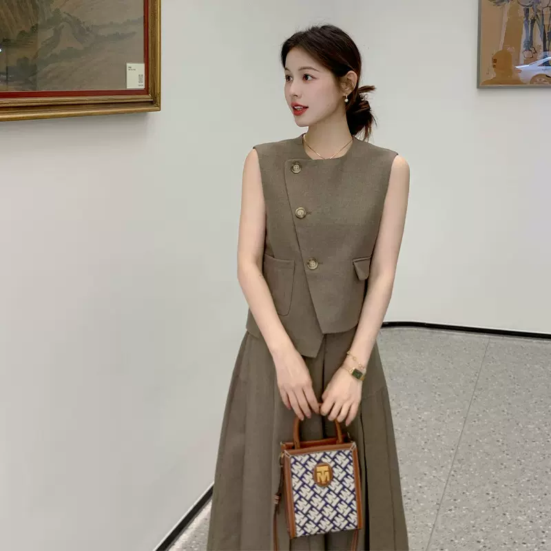 新中式马甲不对称复古背心女25春新款小个子A字半裙短款马夹套装