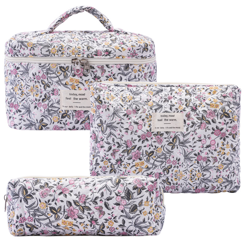 Bolsos de maquillaje portátiles de gran capacidad, pequeñas flores trituradas, acolchados portátiles, algodón, flores encantadoras, estudiantes viajeros