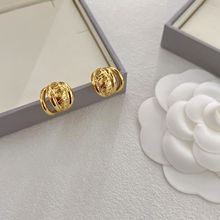 实拍小香25A春夏新款手工坊半圆环双c耳钉女复古重工高版雕刻批发