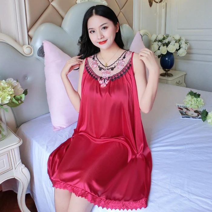 2023 Verano de seda de hielo camisón de las mujeres de seda delgada sexy suave cómodo pijamas de las mujeres desgaste del hogar Comercio exterior al por mayor