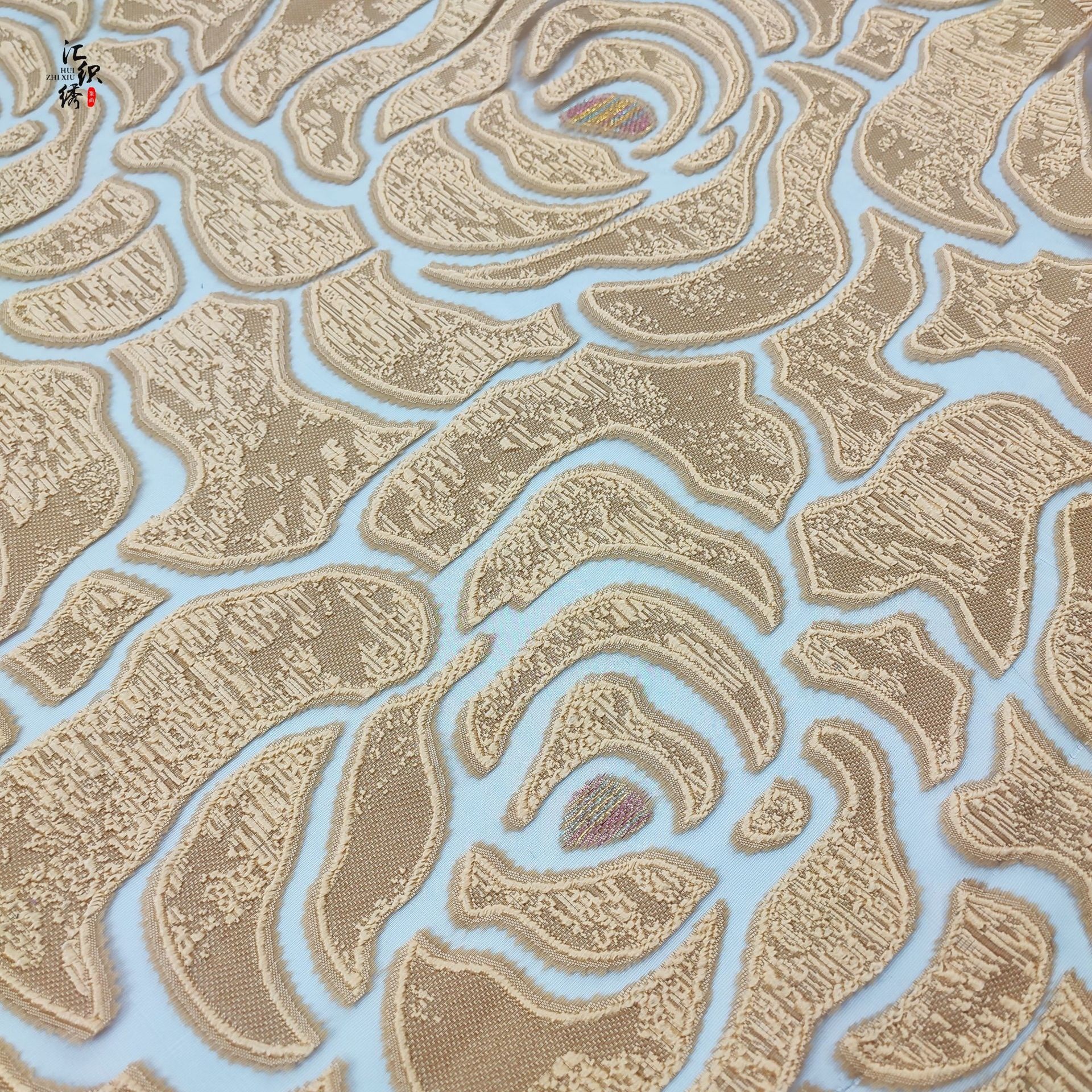 新款玫瑰花瓣提花 大玫瑰涤纶剪花布 春夏连衣裙演出服汉服面料