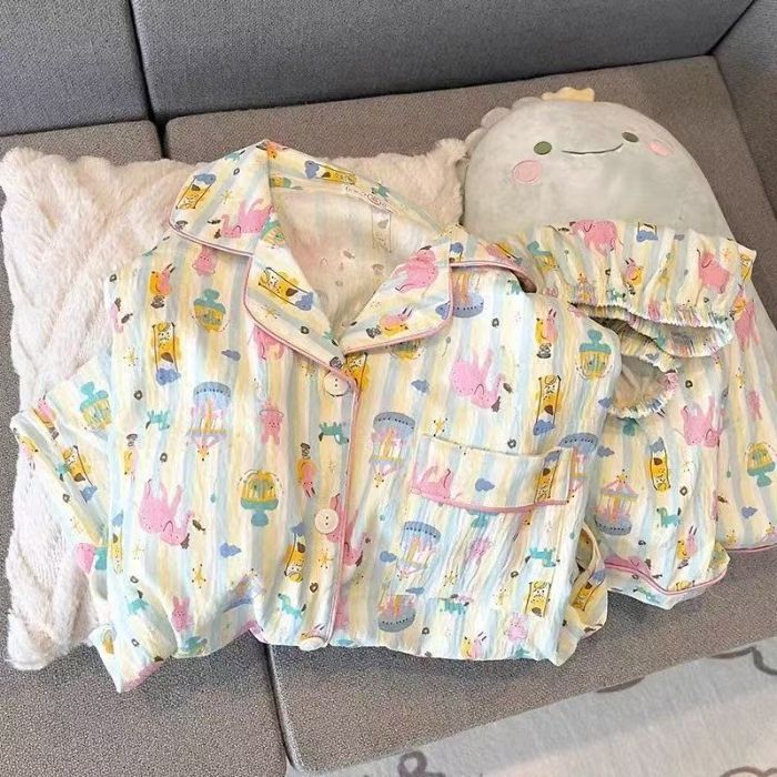 Venta al por mayor transfronteriza en vivo estilo caliente verano nube pijamas de algodón mujeres de manga corta casual de dibujos animados traje de servicio a domicilio para estudiantes
