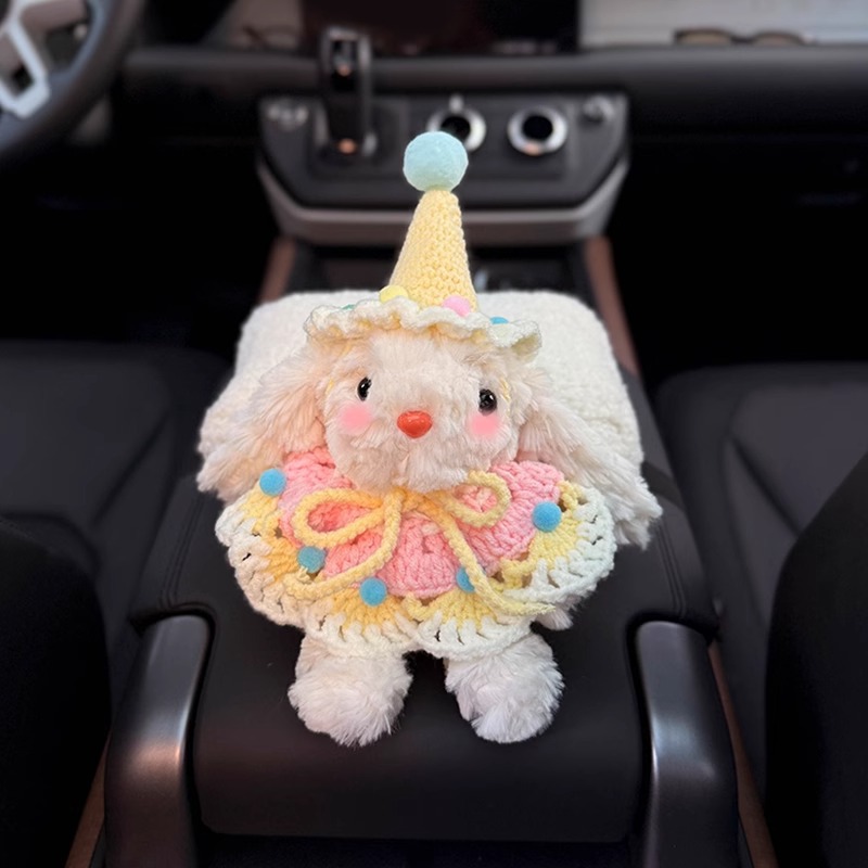 Caja de apoyabrazos de coche de conejo creativo caja de pañuelos de papel de dibujo almacenamiento en coche 2024 nuevo sentido muñeca de coche felpa femenina image 5