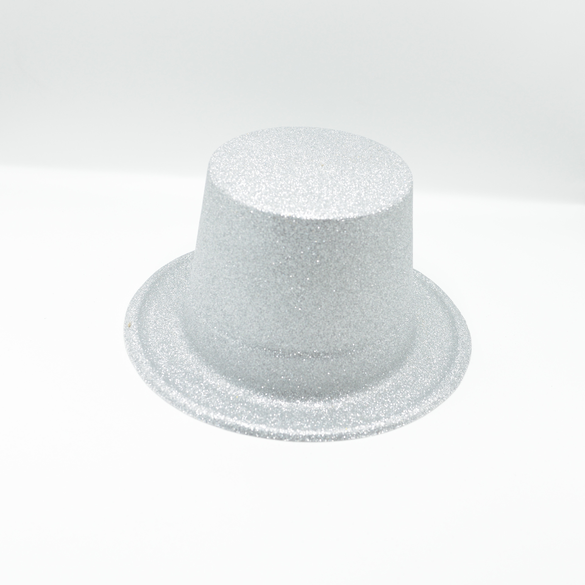 Ventas transfronterizas de sombreros festivos, sombreros de fiesta, sombreros de plástico, sombreros de tela, oro de PVC directo