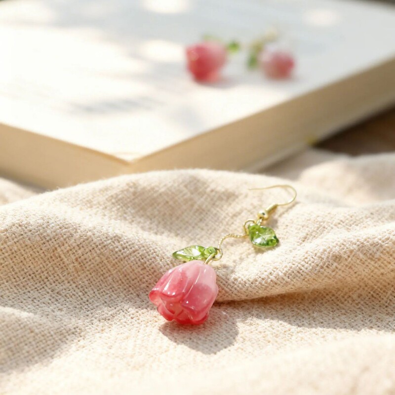 Korean-Style Cross-Border Bright Tulip Flower Earrings with a Sweet, Fresh, and Light Luxury Vibe, Featuring a Niche High-End Design for Women Korean-Style Cross-Border Bright Tulip Flower Earrings with a Sweet, Fresh, and Light Luxury Vibe, Featuring a Niche High-End Design for Women
