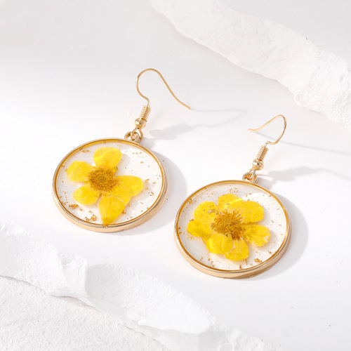 European and American cross-border new beautiful handmade dried flower earrings, glue petal daisy earrings, sweet jewelry for girls
