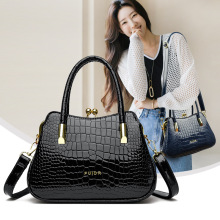 �羳�߼��A�ڰ��{�~Ƥ������¿�2025���|Ůʿͨ������б��μ��