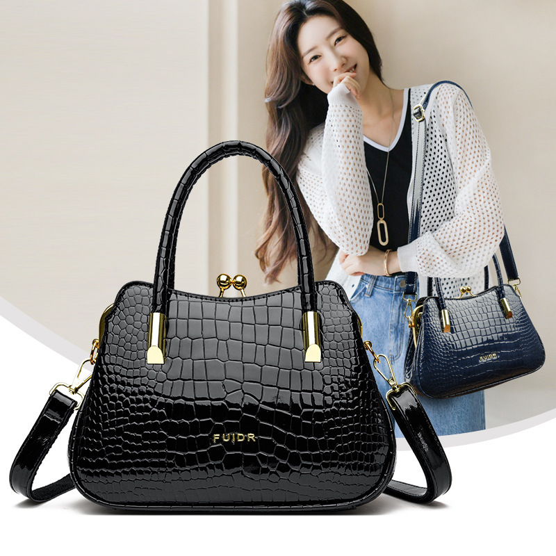 Cross-Border High-End Clip Bag Crocodile Leather Handbag New Style 2025 Elegant Ladies Commuting Hand-Held Crossbody Shoulder Bag