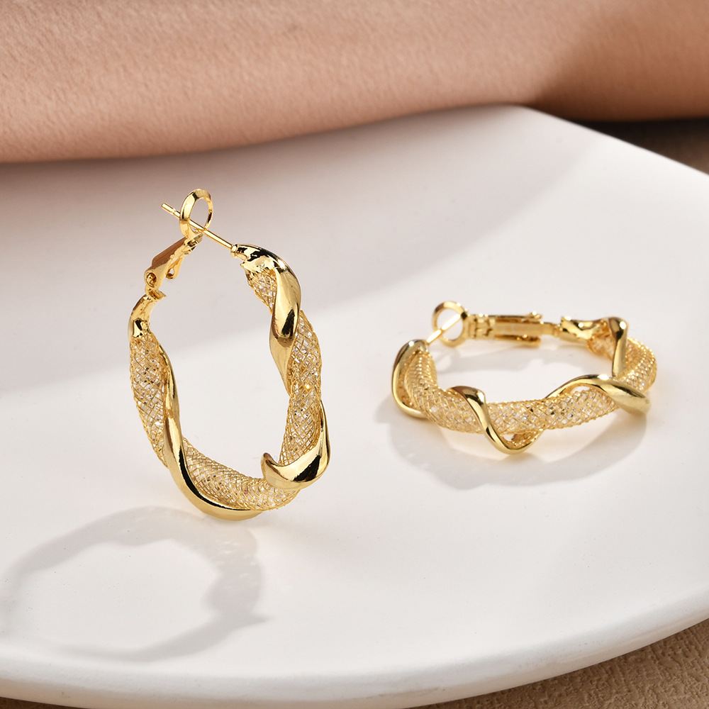 Elegant sophisticated fashionable geometric earrings with zircon