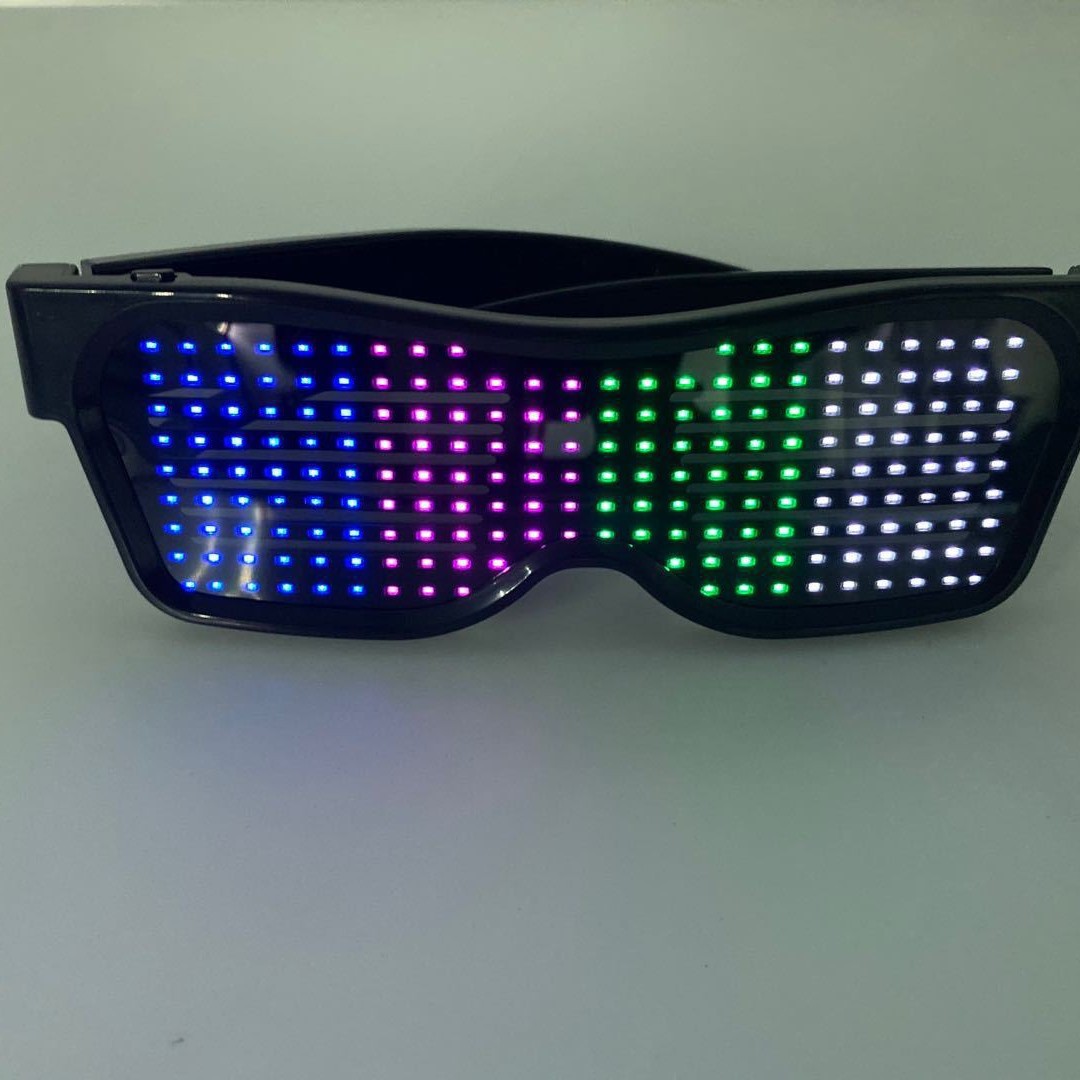 USB carga Internet celebridad fiesta bar Bluetooth discoteca gafas de luz azul APP de cuatro colores gafas de colores gafas luminosas