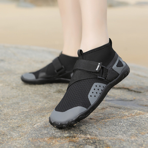 New high-top swimming, wading and river-tracing shoes, soft soles, non-slip, breathable, men's and women's outdoor leisure beach shoes, fitness trendy shoes