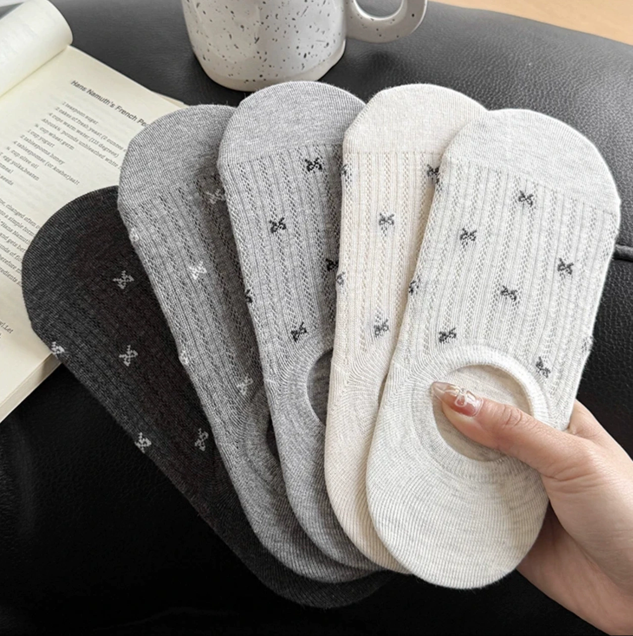 Miu Ветер Леди бант Носки Лодка Носки Мелкий рот Летние тонкие малоскользящие противоскользящие не падают с невидимыми дышащие носки