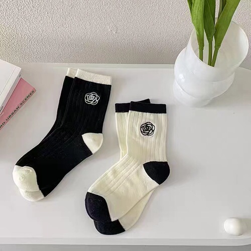 Women's Crew Socks for Spring and Summer, Thin Cotton Sports Socks, Ins Trendy Socks, College Style Women's Long Socks, Wholesale
