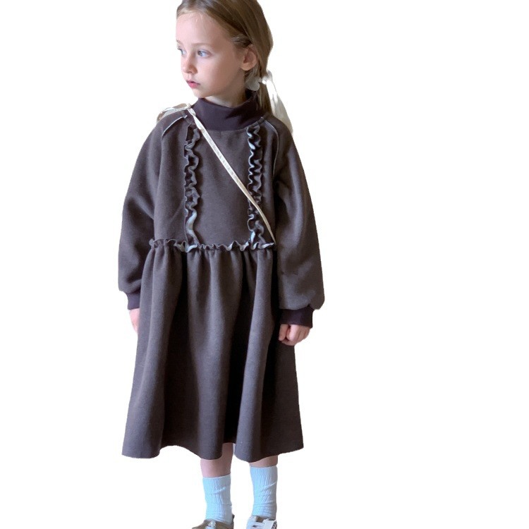 Version coréenne de la robe de mode de style occidental d'automne et d'hiver de bébé épaissi à manches longues à volants pour fille,_voghion.com