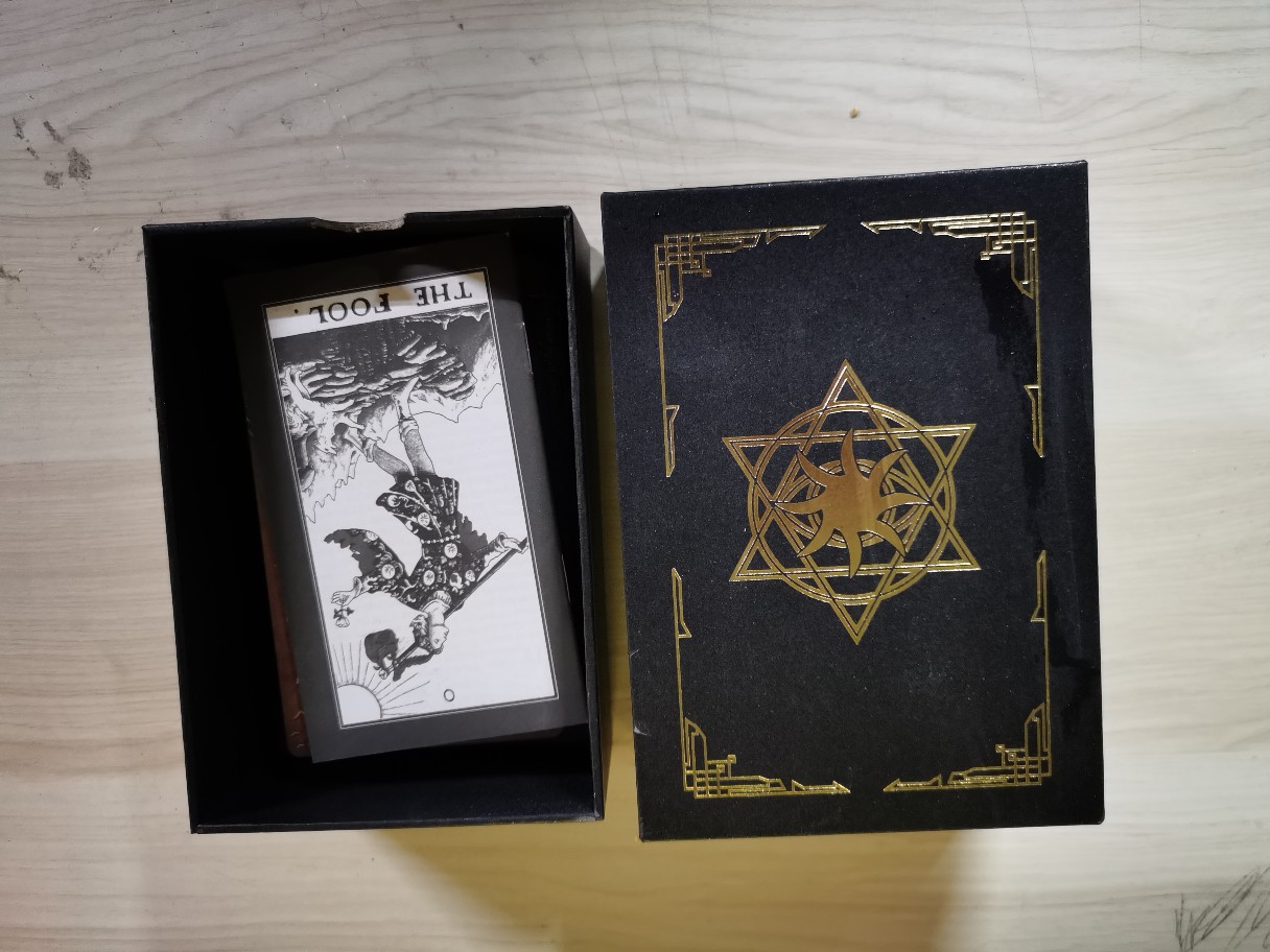 Gioco da tavolo in plastica con lamina metallica, carte regalo dei tarocchi per ufficio in oro_voghion.com