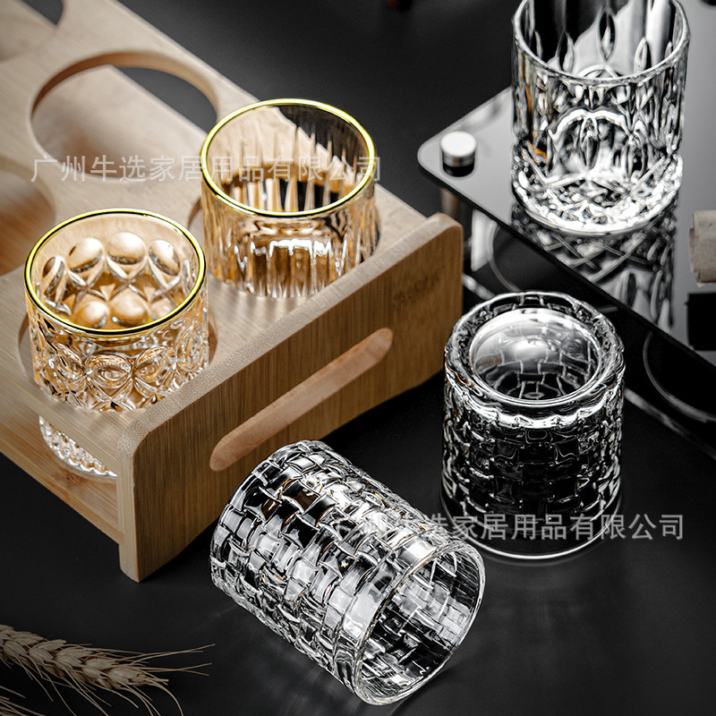 Phnom Penh 100ml Copa de vino blanco tallada Dos o dos tazas Hogar de lujo ligero tallado de vino blanco con un juego completo