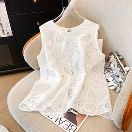 夏季新款文艺重工时尚气质刺绣镂空圆领后背绑带无袖衬衫上衣女