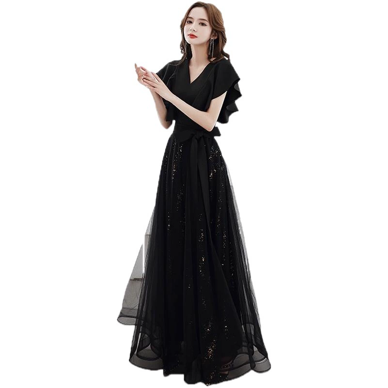Черное вечернее платье женский банкет элегантный светская львица средней школы студент искусство экзамен хозяин высокое чувство хор производительности платье