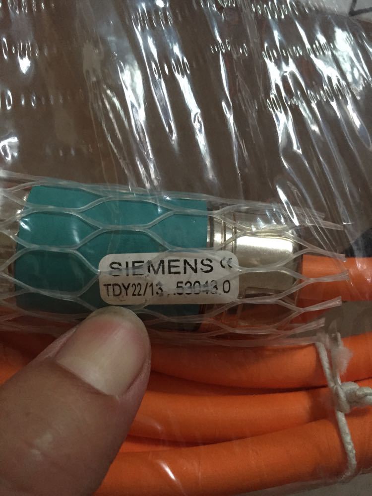 *6XV1440-2AH50 6FX8002-5DA01-1AF0  西门子 全新原装现货议价