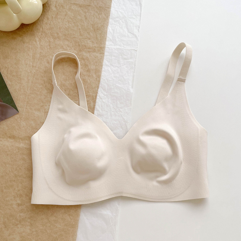 Ropa interior de anillo de acero de sensación desnuda de primavera y verano Sujetador de pecho de soporte suave delgado para mujeres
