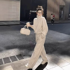 连衣裙;时尚休闲套装;休闲裤