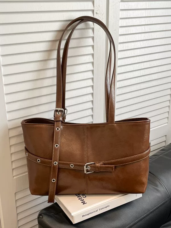 Winter retro capacious shoulder bag, one-shoulder bag