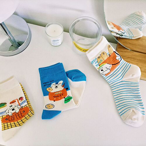 New autumn and winter cartoon creative puppy mid-calf socks cute Japanese plaid cotton socks for women Korean ins striped socks