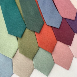 领带;领结/领花;口袋巾