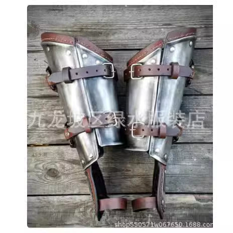 Желание трансграничное 2021 Новый ретро-цвет в тон заклепки ремень пряжка Защита руки браслет Косплей нарядная одежда