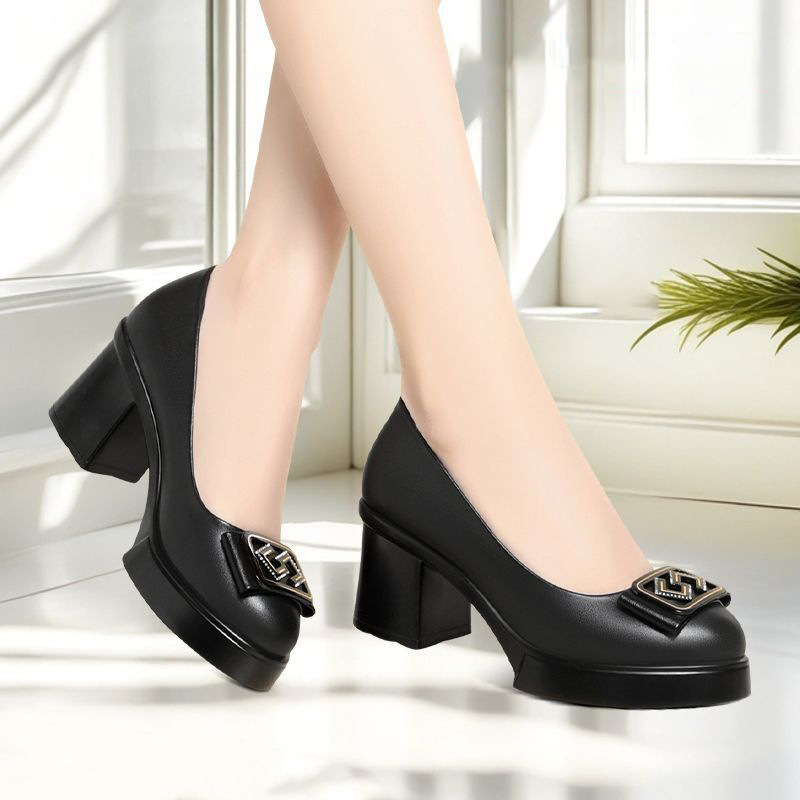 Lightweight, Comfortable, Versatile Slip-On Women's Shoes with Thick Soles, Non-Slip, Wear-Resistant, High Heels, Shallow Mouth, Suitable for Commuting and Outdoor Use, Mom Shoes Lightweight, Comfortable, Versatile Slip-On Women's Shoes with Thick Soles, Non-Slip, Wear-Resistant, High Heels, Shallow Mouth, Suitable for Commuting and Outdoor Use, Mom Shoes