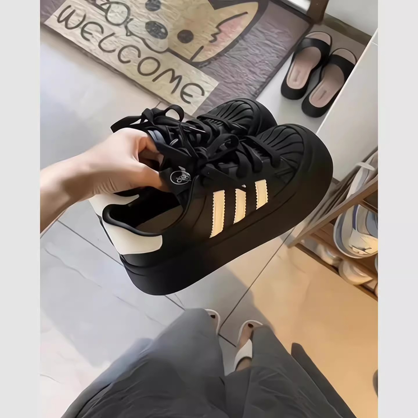 德训鞋女2025秋季新款百搭厚底板鞋女增高休闲鞋圆头松糕鞋小黑鞋