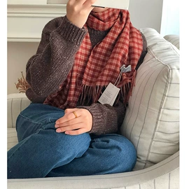 围巾;成人手套;丝巾