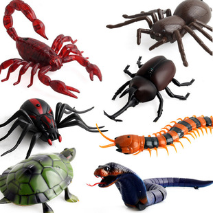 Foreign Trade Hot-Selling Prank Toys Infrared Remote Control Electric Cockroach Artificial Sensor Spider Ant Prank Animal