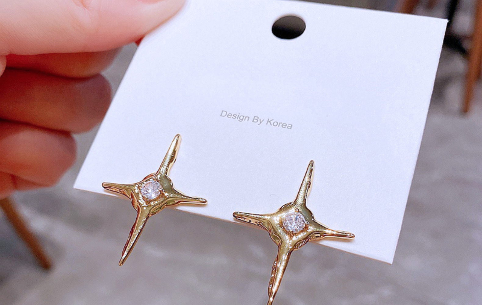 High-grade Ins Cold Cross Eight-pointed Stars Stud Earrings Female Copper Plating K Gold Fashion Zircon Earrings Cross-border Sold Jewelry display picture 4